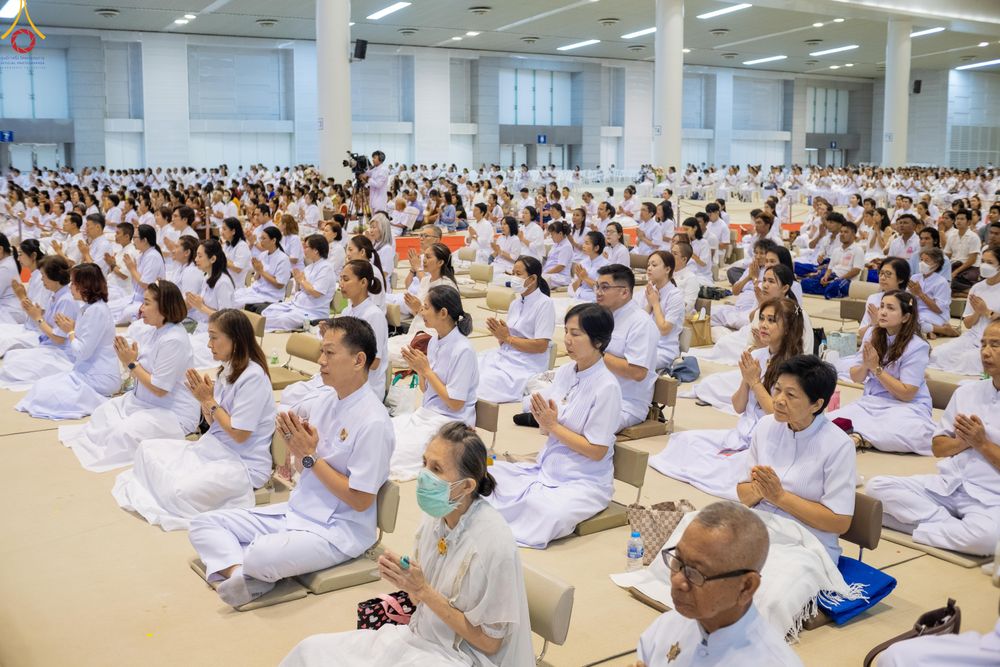 ภาพ No.327730:วันที่ 3 พฤษภาคม พ.ศ.2569 พิธีรับมอบพระบรมสารีริกธาตุ จากสาธารณรัฐแห่งสหภาพเมียนมา ณ ห้องแก้วสารพัดนึก วัดพระธรรมกาย