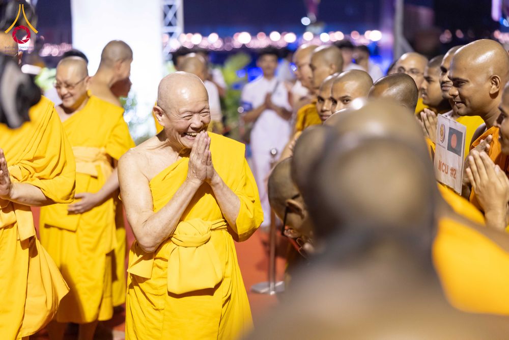 ภาพ No.312478:วันอังคารที่ 3 มีนาคม พ.ศ.2569 พิธีเวียนประทักษิณและจุดมาฆประทีป (ภาพชุดที่ 2) ณ ลานธรรมพระมหาธรรมกายเจดีย์ วัดพระธรรมกาย