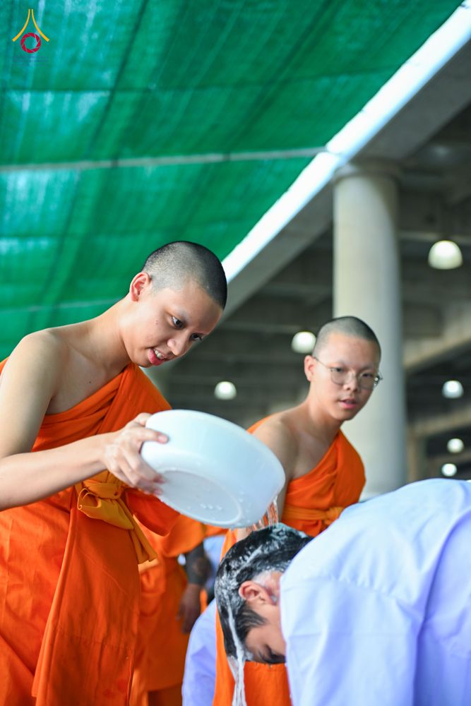 ภาพ No.338199:วันอาทิตย์ต้นเดือน 5 กรกฎาคม พ.ศ.2569 พิธีตัดปอยผมสามเณรนานาชาติ AEC & WAB รุ่นที่ 1 ณ วัดพระธรรมกาย
