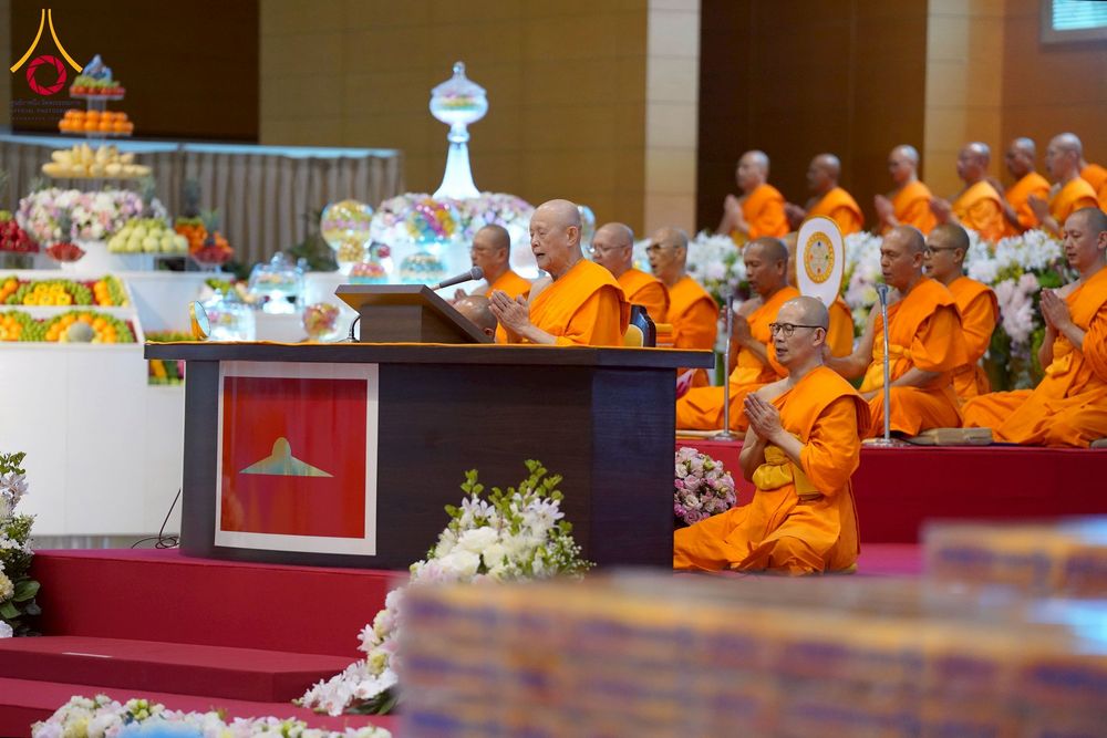 ภาพ No.264679:วันอาทิตย์ที่ 2 พฤศจิกายน พ.ศ. 2568 พิธีทอดกฐินสามัคคี ณ สภาธรรมกายสากล วัดพระธรรมกาย