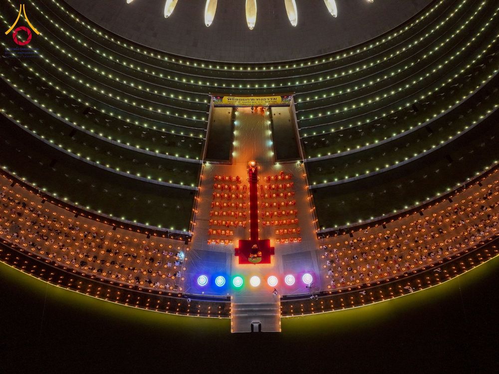 ภาพ No.266346:วันพุธที่ 5 พฤศจิกายน พ.ศ. 2568 (วันพระ ขึ้น 15 ค่ำ เดือน 12) พิธีลอยกระทงธรรม  ณ สระมหาเศรษฐีทะเลบุญ มหาวิหารพระมงคลเทพมุนี วัดพระธรรมกาย จ.ปทุมธานี