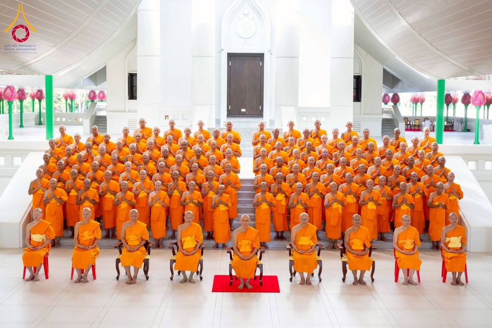 ภาพ No.277776:วันเสาร์ที่ 6 ธันวาคม พ.ศ. 2568 พิธีบรรพชาอุปสมบทและพิธีถวายบาตร โครงการอุปสมบทบูชาธรรมมหาปูชนียาจารย์ ประจำปี พ.ศ.2568 โครงการบวชพระนานาชาติ AEC และ WAB รุ่น CEO (นักบริหาร) รุ่นที่ 5 ณ มหาธรรมกายเจดีย์ วัดพระธรรมกาย