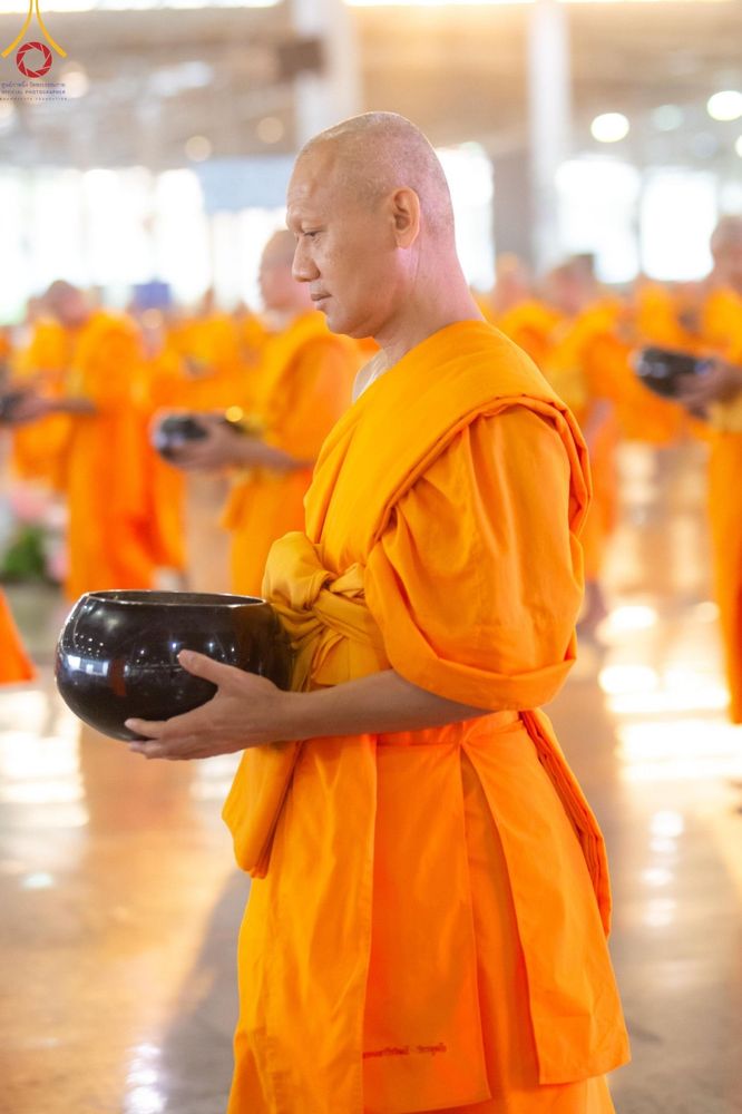 ภาพ No.207281:พิธีตักบาตร และปฏิบัติธรรมช่วงสาย ในวันมาฆบูชา วันพุธที่ 12 กุมภาพันธ์ พ.ศ. 2568 ณ วัดพระธรรมกาย จังหวัดปทุมธานี