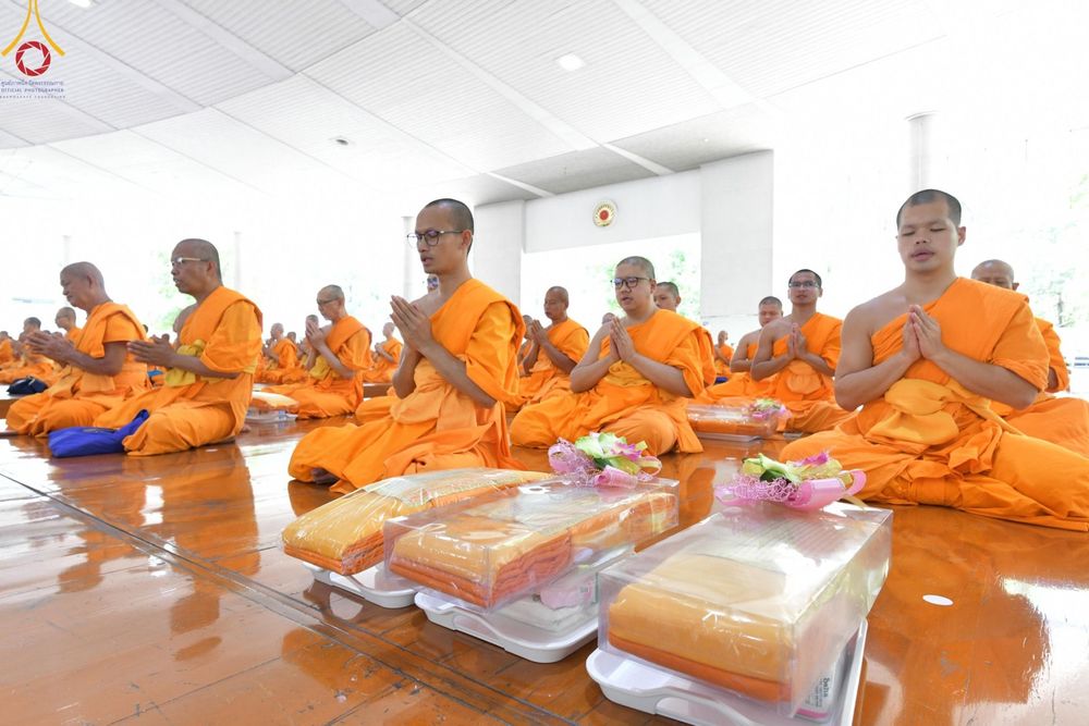 ภาพ No.147797:พิธีถวายภัตตาหารเมนูสวรรค์ ในพรรษาแห่งการเข้าถึงธรรม วันเสาร์ที่ 10 สิงหาคม พ.ศ. 2567 ณ หอฉันคุณยายอาจารย์ฯ วัดพระธรรมกาย