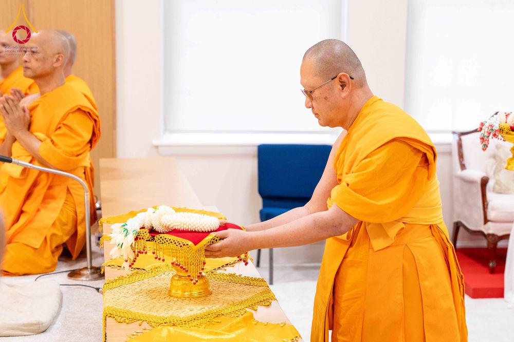 ภาพ No.319130:วันที่ 29 มีนาคม พ.ศ.2569 พิธีอัญเชิญรูปหล่อพระมงคลเทพมุนี (สด จนฺทสโร) ประดิษฐาน ณ ห้องปฏิบัติธรรม “มงคลรัตนโชติ”  วัดพระธรรมกายชิคาโก ประเทศสหรัฐอเมริกา