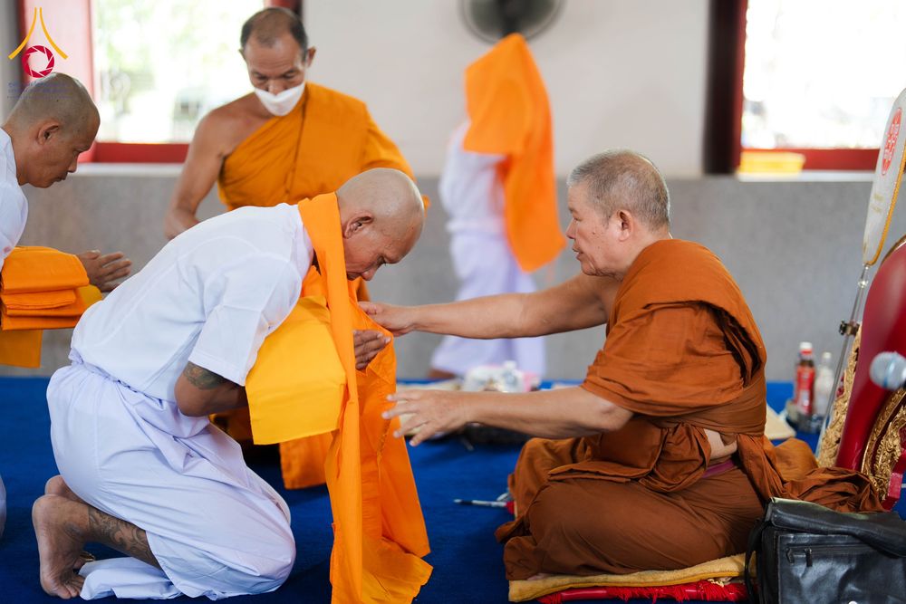 ภาพ No.341359:วันอาทิตย์ที่ 26 กรกฎาคม พ.ศ. 2569 ​โครงการอุปสมบทหมู่บูชาธรรมมหาปูชนียาจารย์ รุ่นที่ ๑ วัดกลางธนรินทร์ ต.บ้านแป้ง อ.พรหมบุรี จ.สิงห์บุรี