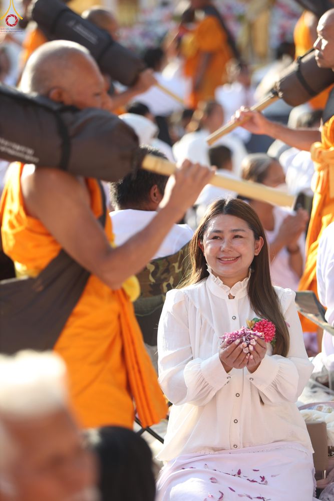 ภาพ No.293012:วันที่ 11 มกราคม พ.ศ. 2569 พิธีต้อนรับพระธรรมยาตรา ณ อนุสรณ์สถานลำดับที่ 3 (ภาพชุดที่ 2) สถานที่เกิดในเพศสมณะ วัดสองพี่น้อง อำเภอสองพี่น้อง จังหวัดสุพรรณบุรี ในโครงการธรรมยาตรา กตัญญูบูชา มหาปูชนียาจารย์ พระมงคลเทพมุนี(สด จนฺทสโร) พระผู้ปราบมาร อนุสรณ์สถ