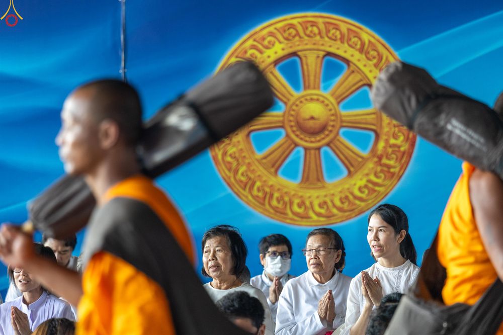 ภาพ No.305976:วันที่ 25 มกราคม พ.ศ. 2569 พิธีต้อนรับพระธรรมยาตรา วัดพระธรรมกาย(ภาพชุดที่ 4) ในโครงการธรรมยาตรา กตัญญูบูชา มหาปูชนียาจารย์ พระมงคลเทพมุนี(สด จนฺทสโร) พระผู้ปราบมาร อนุสรณ์สถาน 7 แห่ง ปีที่ 14