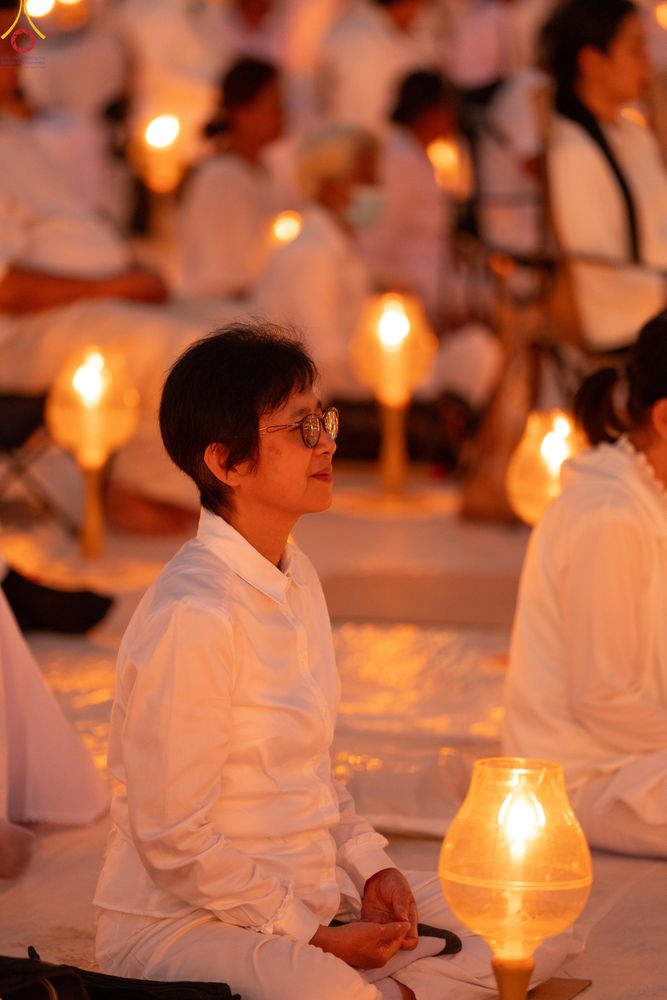 ภาพ No.302286:วันที่ 23 มกราคม พ.ศ. 2569 พิธีจุดประทีปธรรมถวายเป็นพุทธบูชา (ภาพชุดที่ 2) และบูชาธรรมมหาปูชนียาจารย์  ณ อนุสรณ์สถานลำดับที่ 5 สถานที่เผยแผ่วิชชาธรรมกายครั้งแรก อนุสรณ์สถานบางปลา วัดบางปลา อำเภอบางเลน จังหวัดนครปฐม ในโครงการธรรมยาตรา กตัญญูบูชา มหาปูชนีย