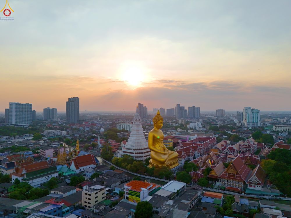 ภาพ No.302854:วันที่ 24 มกราคม พ.ศ. 2569 พิธีจุดประทีปธรรมถวายเป็นพุทธบูชา  และบูชาธรรมมหาปูชนียาจารย์  ณ อาคารธรรมยาตรา กตัญญูบูชามหาปูชนียาจารย์  ตรงข้ามวัดปากน้ำภาษีเจริญ จ.กรุงเทพมหานคร ในโครงการธรรมยาตรา กตัญญูบูชา มหาปูชนียาจารย์ พระมงคลเทพมุนี(สด จนฺทสโร) พระผู