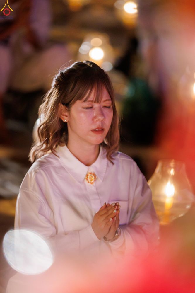 ภาพ No.294158:วันที่ 13 มกราคม พ.ศ. 2569 พิธีจุดประทีปถวายเป็นพุทธบูชา และบูชาธรรมมหาปูชนียาจารย์  (ภาพชุดที่ 2) ณ วัดสองพี่น้อง ต.ต้นตาล อ.สองพี่น้อง จ.สุพรรณบุรี ในโครงการธรรมยาตรา กตัญญูบูชา มหาปูชนียาจารย์ พระมงคลเทพมุนี(สด จนฺทสโร) พระผู้ปราบมาร อนุสรณ์สถาน 7 แห่