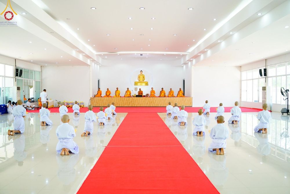 ภาพ No.134875:พิธีตัดปอยผม พิธีขอขมารับผ้าไตร พิธีบรรพชา และพิธีถวายบาตร ในโครงการบรรพชาสามเณร ฟื้นฟูพระพุทธศาสนาทั่วไทย  ณ ศูนย์ปฏิบัติธรรมและศูนย์อบรมเยาวชนเพชรบุรี ต.ท่าแลง อ.ท่ายาง จ.เพชรบุรี