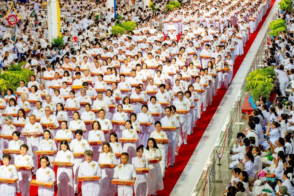 ภาพ No.264526:วันอาทิตย์ที่ 2 พฤศจิกายน พ.ศ. 2568 พิธีทอดกฐินสามัคคี ณ สภาธรรมกายสากล วัดพระธรรมกาย