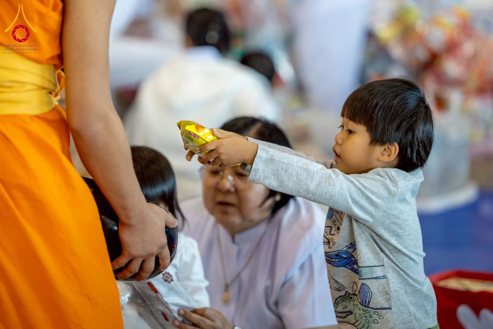 ภาพ No.277027:วันอาทิตย์ที่ 7 ธันวาคม พ.ศ. 2568 พิธีตักบาตรอาทิตย์ต้นเดือน ณ บ้านแก้วเรือนทองคุณยายฯ วัดพระธรรมกาย