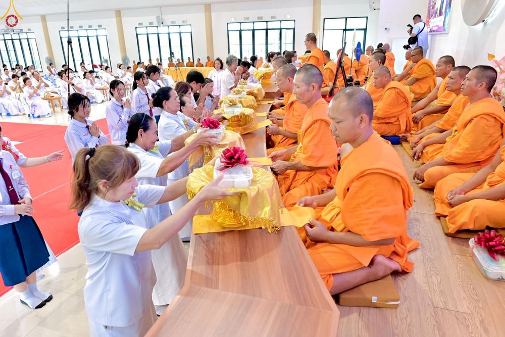 ภาพ No.265644:วันเสาร์ที่ 18 ตุลาคม พ.ศ. 2568 พิธีทอดกฐินสามัคคี ประจำปี 2568 “กฐินครัวมหาทาน” ณ ศูนย์อบรมเยาวชนบางปะหัน ตำบลหันสัง อำเภอบางปะหัน จังหวัดพระนครศรีอยุธยา