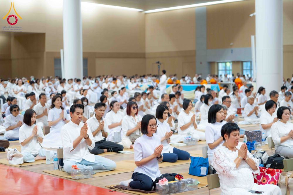 ภาพ No.310693:วันอาทิตย์ที่ 22 กุมภาพันธ์ พ.ศ. 2569 พิธีถวายโคมมาฆประทีป ณ ห้องแก้วสารพัดนึก 2 วัดพระธรรมกาย จ.ปทุมธานี