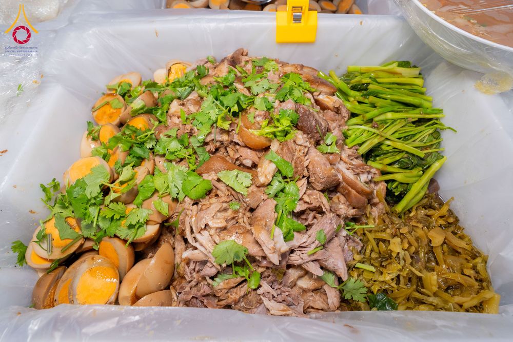 ภาพ No.291424:วันที่ 10 มกราคม พ.ศ. 2569 พิธีถวายภัตตาหารเป็นสังฆทาน แด่พระธรรมยาตรา ณ อนุสรณ์สถานคลองบางนางแท่น อ.สามพราน จ.นครปฐม ในโครงการธรรมยาตรา กตัญญูบูชา มหาปูชนียาจารย์ พระมงคลเทพมุนี(สด จนฺทสโร) พระผู้ปราบมาร อนุสรณ์สถาน 7 แห่ง ปีที่ 14