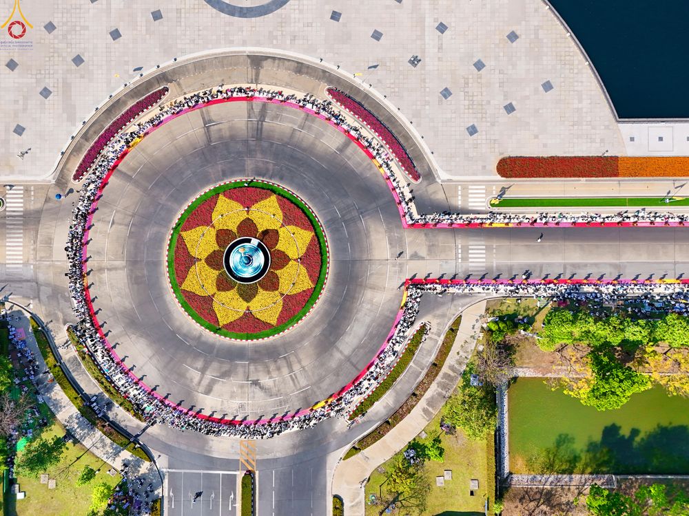 ภาพ No.304768:วันที่ 25 มกราคม พ.ศ. 2569 พิธีต้อนรับพระธรรมยาตรา (ภาพชุดที่ 2) รร.สามัคคีราษฏร์บำรุง-วัดพระธรรมกาย ในโครงการธรรมยาตรา กตัญญูบูชา มหาปูชนียาจารย์ พระมงคลเทพมุนี(สด จนฺทสโร) พระผู้ปราบมาร อนุสรณ์สถาน 7 แห่ง ปีที่ 14