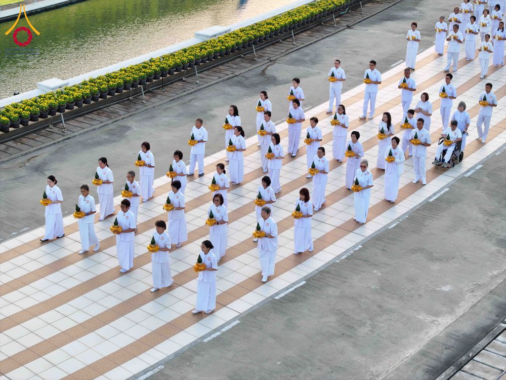 ภาพ No.320796:วันเสาร์ที่ 11 เมษายน พ.ศ.2569 พิธีเวียนประทักษิณ พิธีวันทาเจดีย์ โครงการอุปสมบทหมู่ บูชาธรรมหลวงพ่อธัมมชโย พ.ศ.2569 โครงการอุปสมบทหมู่ธรรมทายาท ระดับอุดมศึกษา รุ่น 53 (ภาคฤดูร้อน) ณ วัดพระธรรมกาย ปทุมธานี