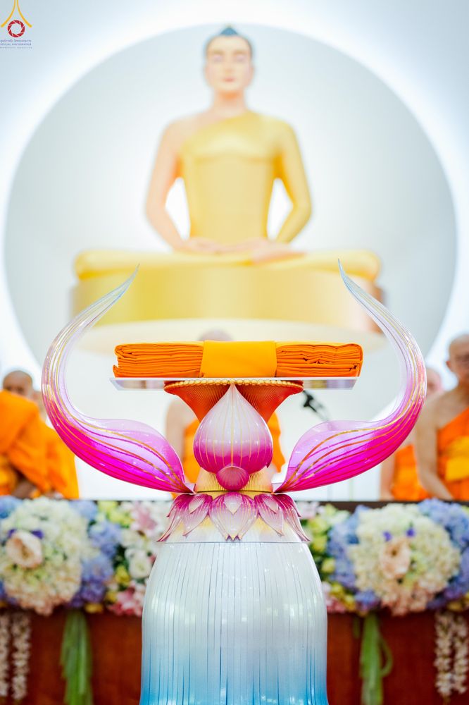 ภาพ No.331660:วันพุธที่ ๓ มิถุนายน พ.ศ.๒๕๖๙ พิธีทอดผ้าป่า ปฏิบัติธรรมกลั่นแผ่นดิน พิธีโปรยรัตนชาติ  และ พิธีตอกเสาเข็ม มงคลต้นแรก สถาปนา "องค์พระเจดีย์เพื่อสร้างสันติภาพโลก"  องค์แรก ครั้งแรกของลำปาง ประตูสู่ภาคเหนือ  ณ ศูนย์ปฏิบัติธรรมเถินเทิดธรรม อ.เถิน จ.ลำปาง