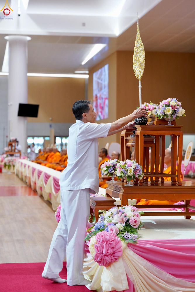 ภาพ No.343253:วันที่ 16 สิงหาคม พ.ศ.2569 พิธีมุทิตาสักการะพระราชาคณะ ณ ห้องแก้วสารพัดนึก 2 วัดพระธรรมกาย