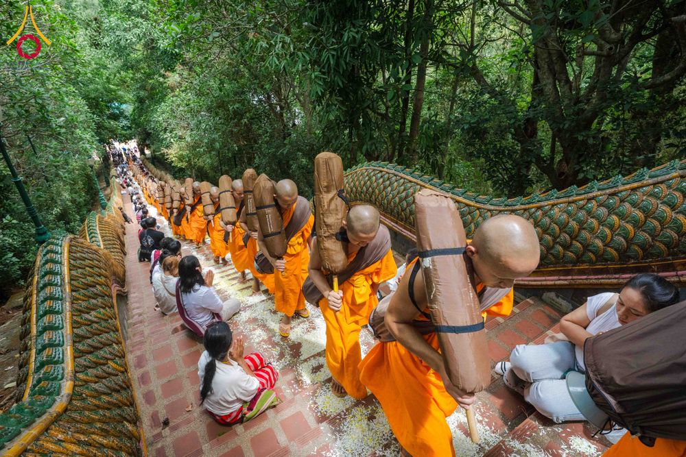 ภาพ No.329179:วันเสาร์ที่ 16 พฤษภาคม พ.ศ.2569 ธรรมยาตรา เดินดูดวงขึ้นดอยฉลองแชมป์บาลี วัดบ้านขุน อำเภอฮอด จังหวัดเชียงใหม่