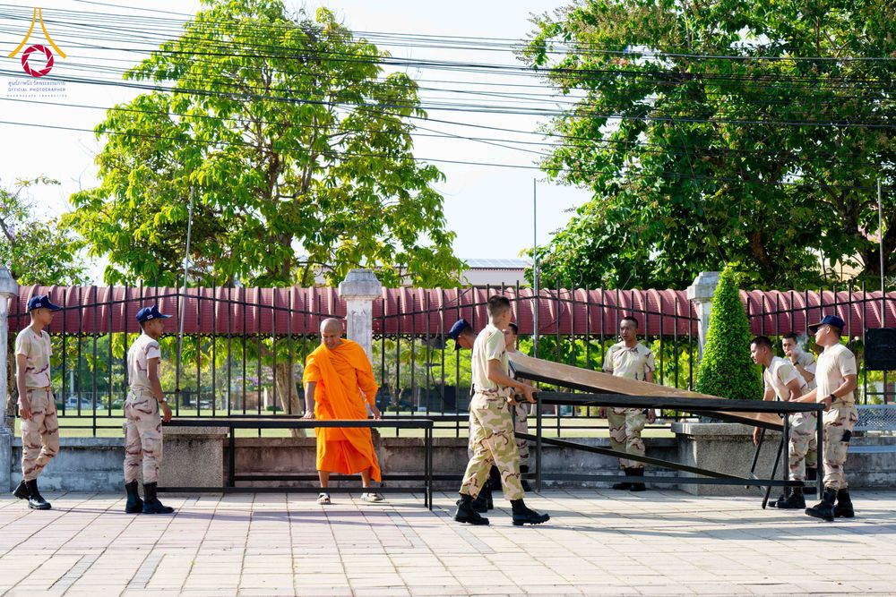 ภาพ No.329451:วันอาทิตย์ที่ 24 พฤษภาคม พ.ศ. 2569 พิธีตักบาตรพระ 1,000 รูป เพื่อถวายเป็นพุทธบูชาในเทศกาลวิสาขบูชาโลก และ ถวายเป็นพระราชกุศล  ณ ลานศิลปวัฒนธรรม เมืองปัตตานี จ.ปัตตานี