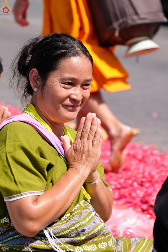 ภาพ No.304253:วันที่ 25 มกราคม พ.ศ. 2569 พิธีต้อนรับพระธรรมยาตรา  รร.สามัคคีราษฏร์บำรุง-วัดพระธรรมกาย ในโครงการธรรมยาตรา กตัญญูบูชา มหาปูชนียาจารย์ พระมงคลเทพมุนี(สด จนฺทสโร) พระผู้ปราบมาร อนุสรณ์สถาน 7 แห่ง ปีที่ 14