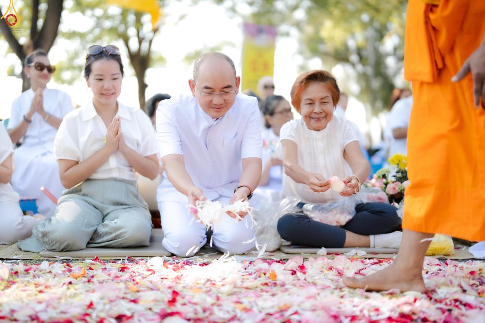 ภาพ No.286825:วันที่ 2 มกราคม พ.ศ.2569 พิธีต้อนรับพระธรรมยาตรา ครั้งที่ 1 (ภาพชุดที่ 2) ณ วัดพระธรรมกาย (วิหารหลวงปู่ - พระมหาธรรมกายเจดีย์)