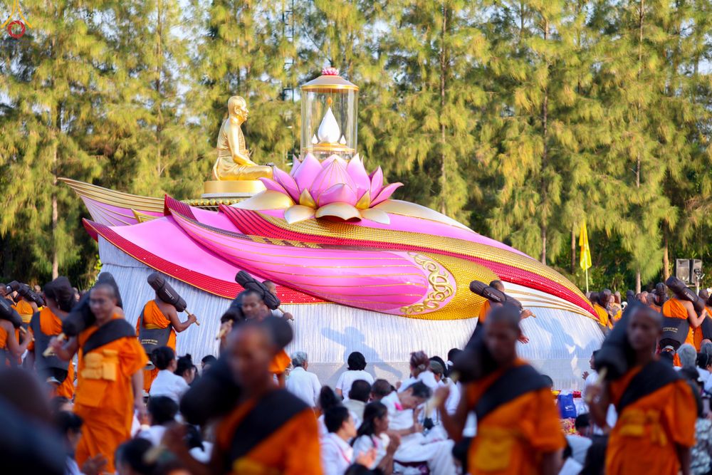 ภาพ No.289735:วันที่ 7 มกราคม พ.ศ. 2569 พิธีต้อนรับพระธรรมยาตรา ณ อนุสรณ์สถานลำดับที่ 2 สถานที่ตั้งมโนปณิธานบวชตลอดชีวิต อนุสรณ์สถานคลองบางนางแท่น อ.สามพราน จ.นครปฐม ในโครงการธรรมยาตรา กตัญญูบูชา มหาปูชนียาจารย์ พระมงคลเทพมุนี(สด จนฺทสโร) พระผู้ปราบมาร อนุสรณ์สถาน 7 แ