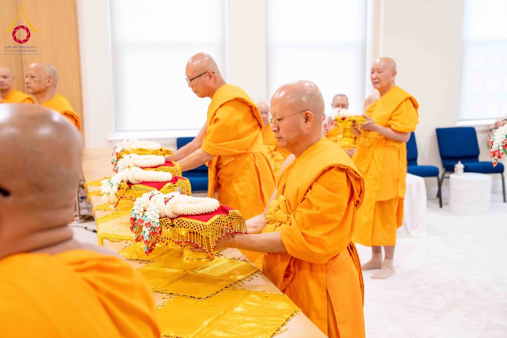 ภาพ No.319132:วันที่ 29 มีนาคม พ.ศ.2569 พิธีอัญเชิญรูปหล่อพระมงคลเทพมุนี (สด จนฺทสโร) ประดิษฐาน ณ ห้องปฏิบัติธรรม “มงคลรัตนโชติ”  วัดพระธรรมกายชิคาโก ประเทศสหรัฐอเมริกา