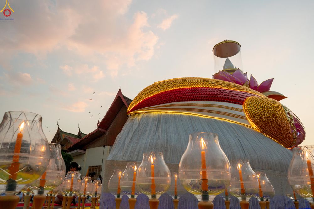 ภาพ No.297086:วันที่ 17 มกราคม พ.ศ. 2569 พิธีจุดประทีปถวายเป็นพุทธบูชา และบูชาธรรมมหาปูชนียาจารย์ (ภาพชุดที่ 2) ณ วัดโบสถ์บน ต.บางคูเวียง จ.นนทบุรี อนุสรณ์สถานลำดับที่ 4 สถานที่เกิดด้วยกายธรรม ในโครงการธรรมยาตรา กตัญญูบูชา มหาปูชนียาจารย์ พระมงคลเทพมุนี(สด จนฺทสโร) พร