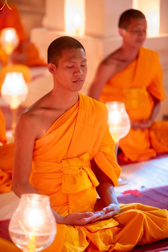 ภาพ No.294150:วันที่ 13 มกราคม พ.ศ. 2569 พิธีจุดประทีปถวายเป็นพุทธบูชา และบูชาธรรมมหาปูชนียาจารย์  (ภาพชุดที่ 2) ณ วัดสองพี่น้อง ต.ต้นตาล อ.สองพี่น้อง จ.สุพรรณบุรี ในโครงการธรรมยาตรา กตัญญูบูชา มหาปูชนียาจารย์ พระมงคลเทพมุนี(สด จนฺทสโร) พระผู้ปราบมาร อนุสรณ์สถาน 7 แห่