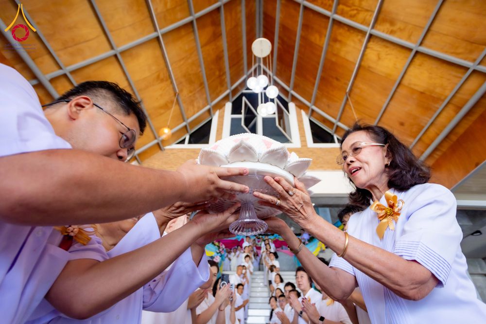 ภาพ No.315644:วันอาทิตย์ ที่ 22 มีนาคม พ.ศ. 2569 พิธีทอดผ้าป่าฉลองพระประธาน พิธีประดิษฐานพระบรมสารีริกธาตุในองค์พระประธาน พิธีจารึกชื่อบรรจุในแผ่นฌาน ณ ศูนย์ปฏิบัติธรรมสมุทรปราการ (บางบ่อ)