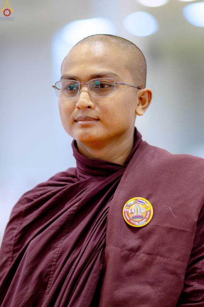 ภาพ No.327809:วันที่ 3 พฤษภาคม พ.ศ.2569 พิธีรับมอบพระบรมสารีริกธาตุ จากสาธารณรัฐแห่งสหภาพเมียนมา ณ ห้องแก้วสารพัดนึก วัดพระธรรมกาย
