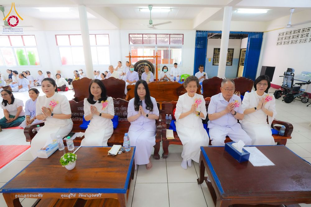 ภาพ No.281243:วันที่ 4 ธันวาคม พ.ศ. 2568 พิธีบรรพชาสามเณร ในโครงการบวชบูชาธรรมมหาปูชนียาจารย์  ณ วัดกลางพระอารามหลวง จังหวัดบุรีรัมย์