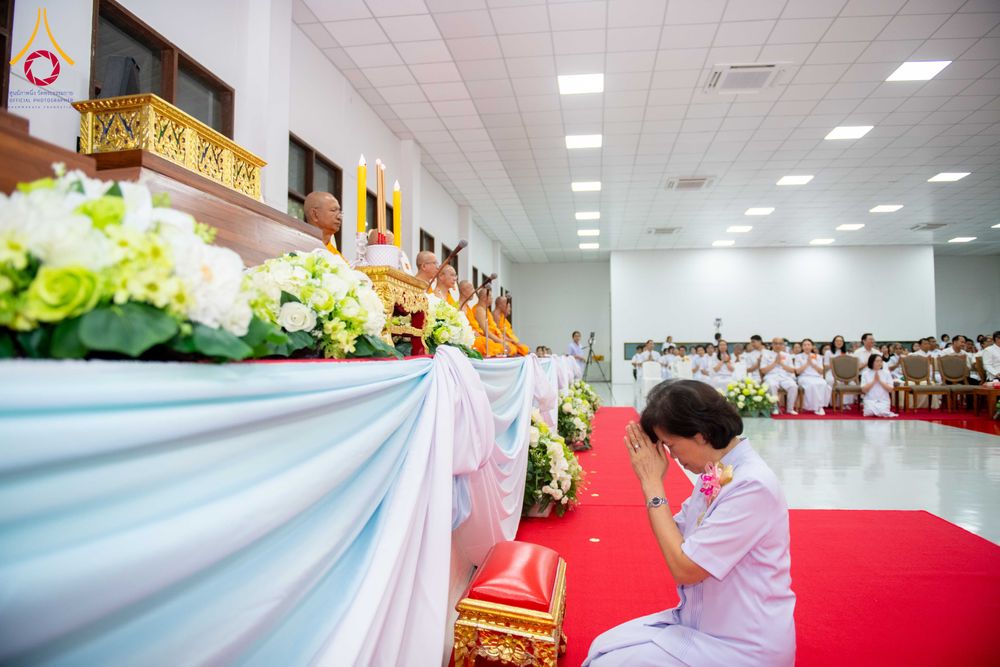 ภาพ No.314518:วันศุกร์ที่ 20 มีนาคม พ.ศ. 2569 พิธีบำเพ็ญกุศล คุณพ่อณรงค์ จินตมากุล โยมบิดา พระครูปลัดรัตนวีรวัฒน์ (รังสฤษดิ์ อิทฺธิจินตโก) ที่ปรึกษาเจ้าคณะจังหวัดปทุมธานี เจ้าอาวาสวัดพระธรรมกาย  ณ ห้องปลูกศรัทธา 2 วัดพระธรรมกาย ปทุมธานี