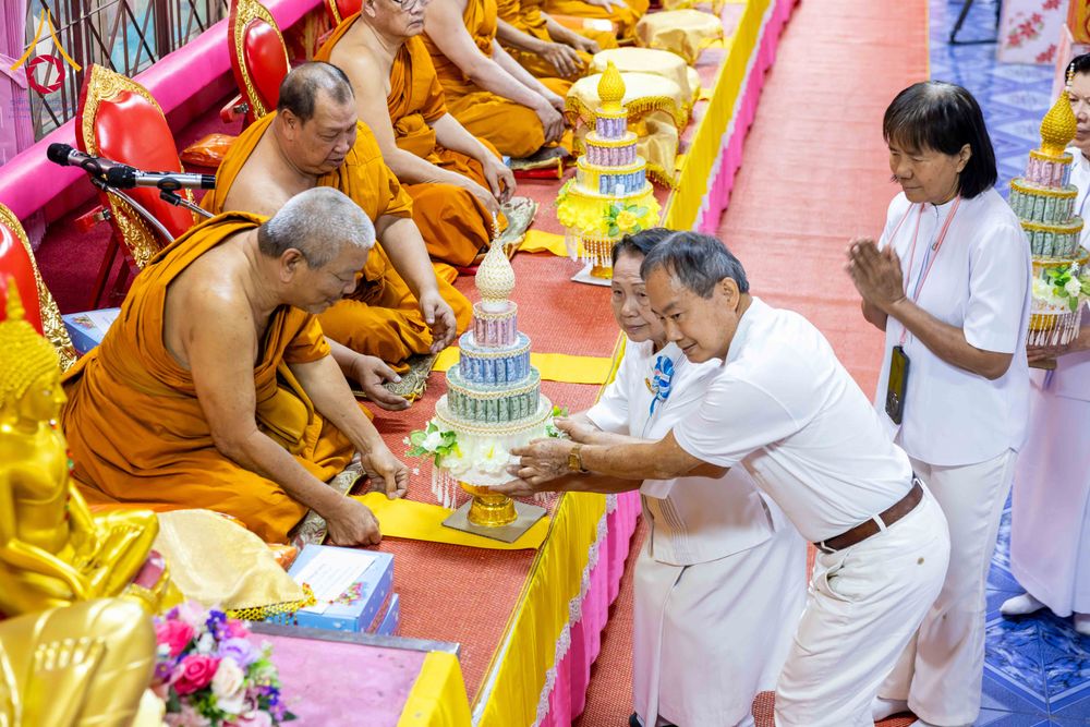 ภาพ No.303746:วันที่ 27 มกราคม พ.ศ. 2569 พิธีทอดผ้าป่าทำนุบำรุงศาสนสถาน ณ วัดตะเคียน อ.บางกรวย จ.นนทบุรี ในโครงการธรรมยาตรา กตัญญูบูชา มหาปูชนียาจารย์ พระมงคลเทพมุนี(สด จนฺทสโร) พระผู้ปราบมาร อนุสรณ์สถาน 7 แห่ง ปีที่ 14