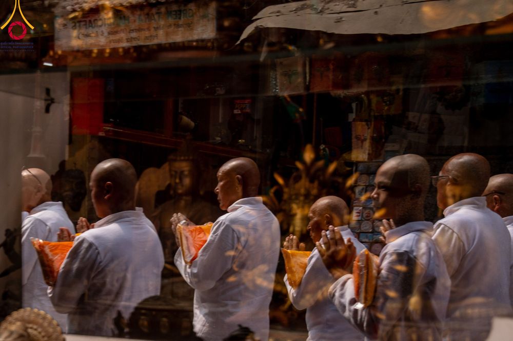 ภาพ No.313460:วันพฤหัสบดีที่ 12 มีนาคม พ.ศ. 2569 ขบวนแห่นาคธรรมทายาทในโครงการบรรพชาสามเณร 500 รูป  จาก นาคบาฮาล (Nagbahal) สู่จัตุรัสปาทัน (Patan Durbar Square) ประเทศเนปาล