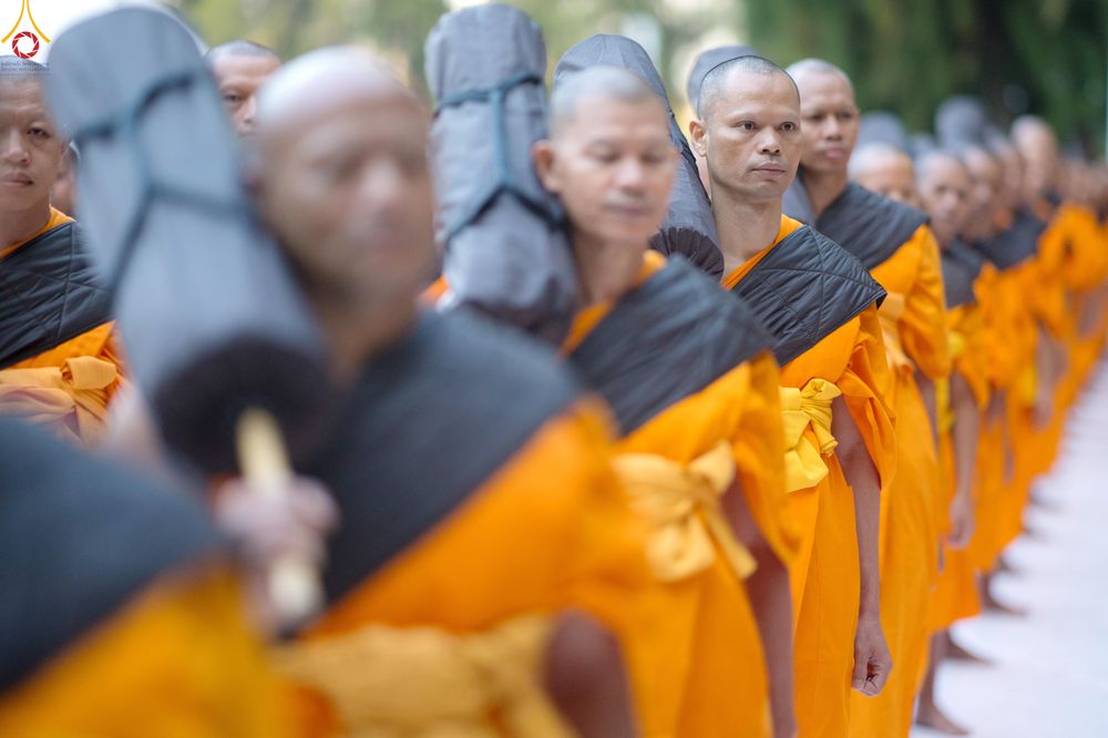 ภาพ No.288472:วันที่ 4 มกราคม พ.ศ. 2569 พระธรรมยาตราปฏิบัติธรรม และถ่ายภาพหมู่ประวัติศาสตร์ ในโครงการธรรมยาตรา กตัญญูบูชา มหาปูชนียาจารย์ พระมงคลเทพมุนี(สด จนฺทสโร) พระผู้ปราบมาร อนุสรณ์สถาน 7 แห่ง ปีที่ 14 ณ อนุสรณ์สถานมหาวิหารพระมงคลเทพมุนี (โลตัสแลนด์) อ.สองพี่น้อง