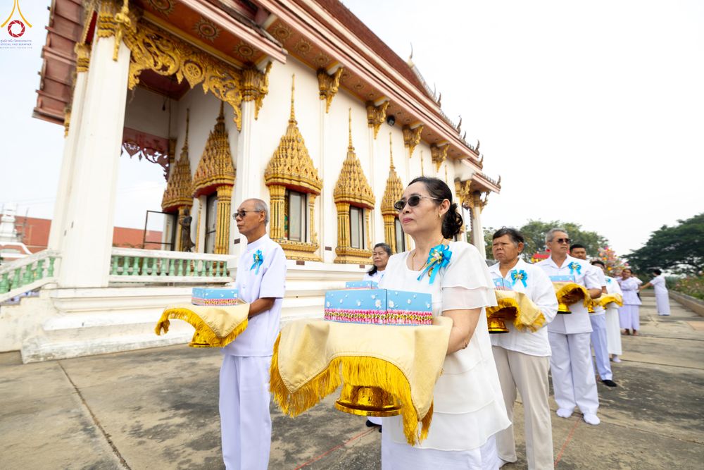 ภาพ No.301187:วันที่ 22 มกราคม พ.ศ. 2569 พิธีทอดผ้าป่าทำนุบำรุงศาสนสถาน ณ วัดใหม่พิบูลย์ผล อ.สองพี่น้อง จ.สุพรรณบุรี ในโครงการธรรมยาตรา กตัญญูบูชา มหาปูชนียาจารย์ พระมงคลเทพมุนี(สด จนฺทสโร) พระผู้ปราบมาร อนุสรณ์สถาน 7 แห่ง ปีที่ 14