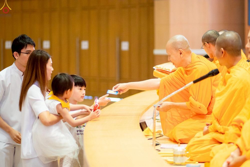 ภาพ No.242463:วันที่ ๒๙ - ๓๑ สิงหาคม พ.ศ. ๒๕๖๘ สัมมนารวมใจผู้นำบุญ บูชาธรรม ๘๑ ปี  หลวงพ่อธัมมชโย รุ่นที่ ๒ กฐินสามัคคีทั่วไทย ๓๐,๐๐๐ วัด โครงการอุปสมบทบูชาธรรมมหาปูชนียาจารย์  ๓,๐๐๐ รูป