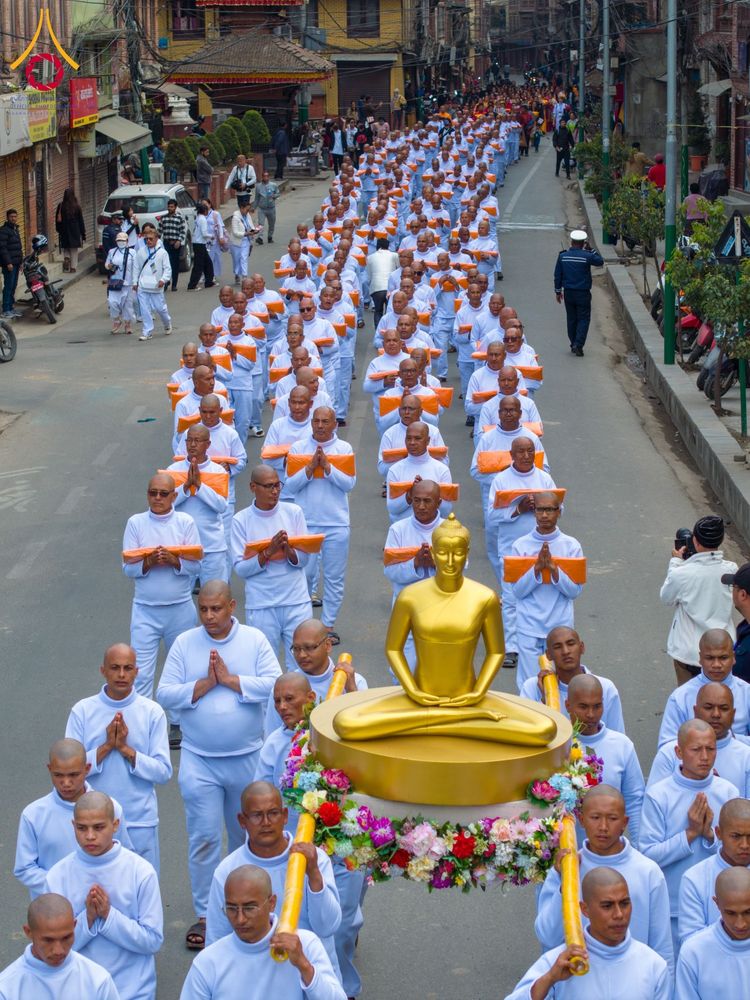 ภาพ No.129938:พิธีตัดปอยผมและแห่นาคธรรมทายาท ในโครงการบรรพชา 1,250 รูป ณ แดนประสูติ สวนลุมพินี ประเทศเนปาล วันที่ 2 มีนาคม พ.ศ. 2567