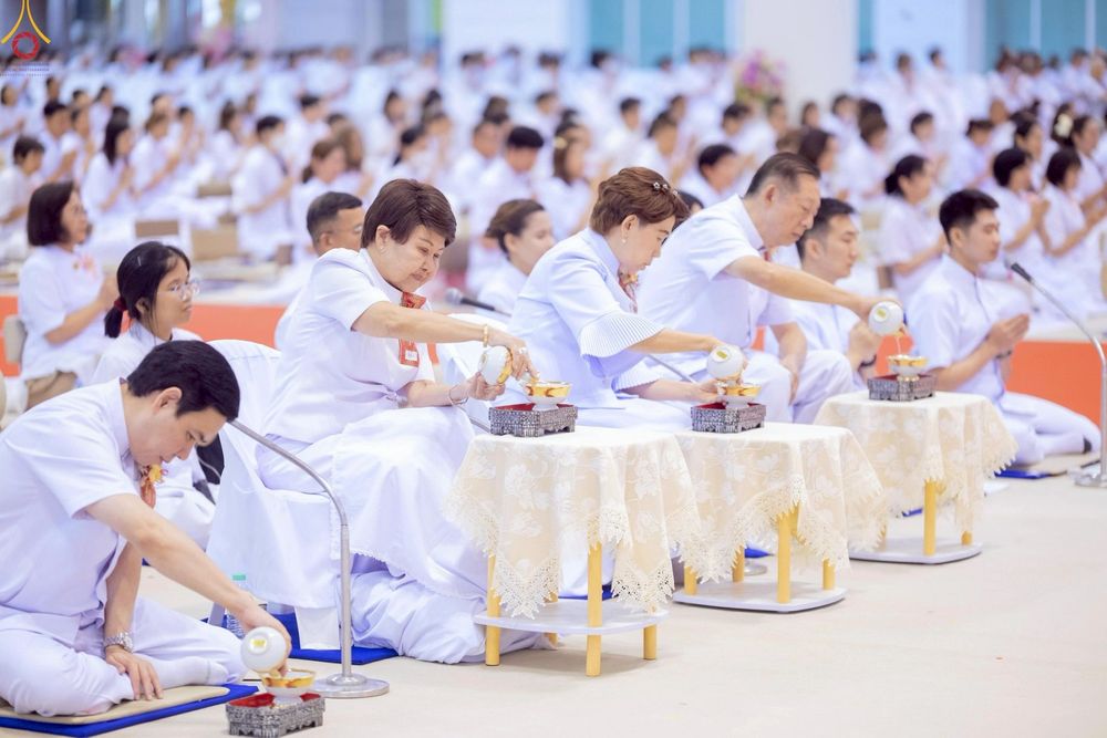 ภาพ No.244154:วันอาทิตย์ที่ 7 กันยายน พ.ศ. 2568 พิธีทอดผ้าป่าสมทบกฐินวัดพระธรรมกาย และสมทบกฐิน 30,000 วัดทั่วไทย ครั้งที่ 2 ณ ห้องแก้วสารพัดนึก 1 วัดพระธรรมกาย