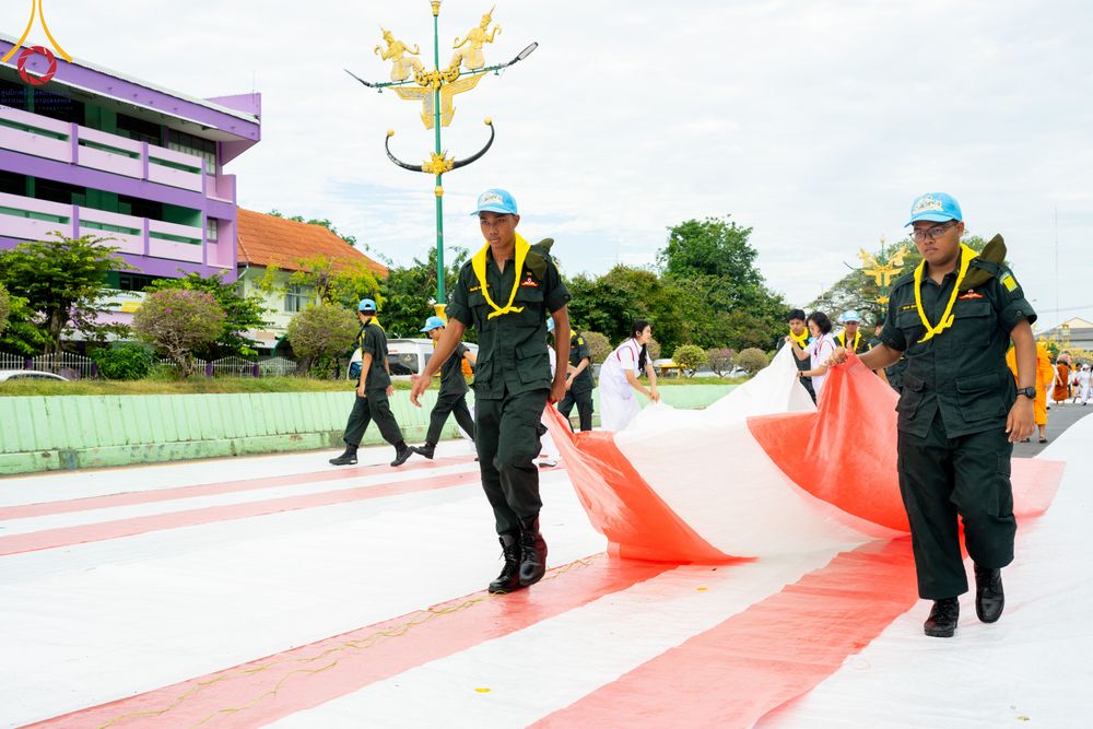 ภาพ No.341196:วันที่ 27 กรกฎาคม พ.ศ. 2569 พิธีตักบาตรพระ 1,000 รูป เมืองพัทลุง  ณ ถนนราเมศวร์ อ.เมือง จ.พัทลุง