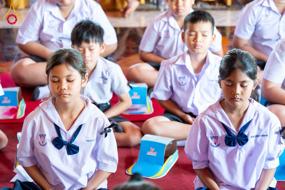 ภาพ No.304865:วันที่ 28 มกราคม พ.ศ. 2569 พิธีทอดผ้าป่าทำนุบำรุงศาสนสถาน ณ วัดบ่อทอง ต.คูขวาง อ.ลาดหลุมแก้ว จ.ปทุมธานี ในโครงการธรรมยาตรา กตัญญูบูชา มหาปูชนียาจารย์ พระมงคลเทพมุนี(สด จนฺทสโร) พระผู้ปราบมาร อนุสรณ์สถาน 7 แห่ง ปีที่ 14