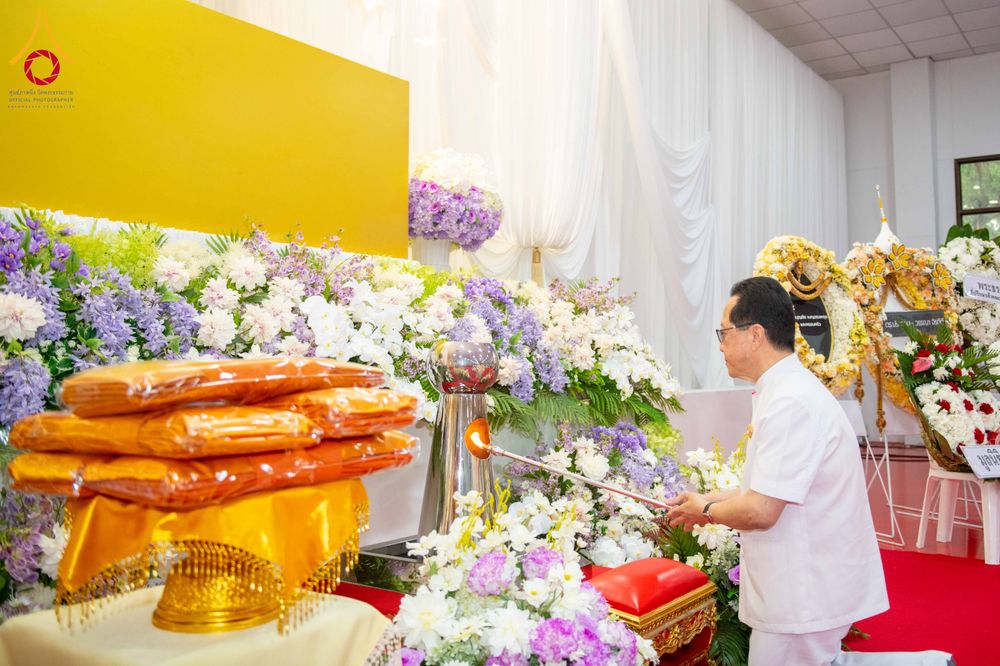 ภาพ No.315393:วันอังคารที่ 24 มีนาคม พ.ศ. 2569 พิธีบำเพ็ญกุศล คุณพ่อณรงค์ จินตมากุล  สิริอายุ 99 ปี 11 เดือน โยมบิดา พระครูปลัดรัตนวีรวัฒน์ (รังสฤษดิ์ อิทฺธิจินตโก) ที่ปรึกษาเจ้าคณะจังหวัดปทุมธานี เจ้าอาวาสวัดพระธรรมกาย  ณ ห้องปลูกศรัทธา 2 วัดพระธรรมกาย ปทุมธานี