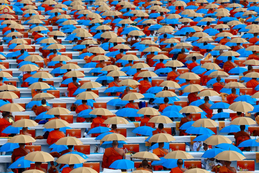 ภาพ No.323971:วันที่ 22 เมษายน พ.ศ.2569 (วันคุ้มครองโลก) พิธีถวายมหาสังฆทาน 40,000 กว่าวัดทั่วประเทศ ณ ลานธรรม พระมหาธรรมกายเจดีย์ วัดพระธรรมกาย