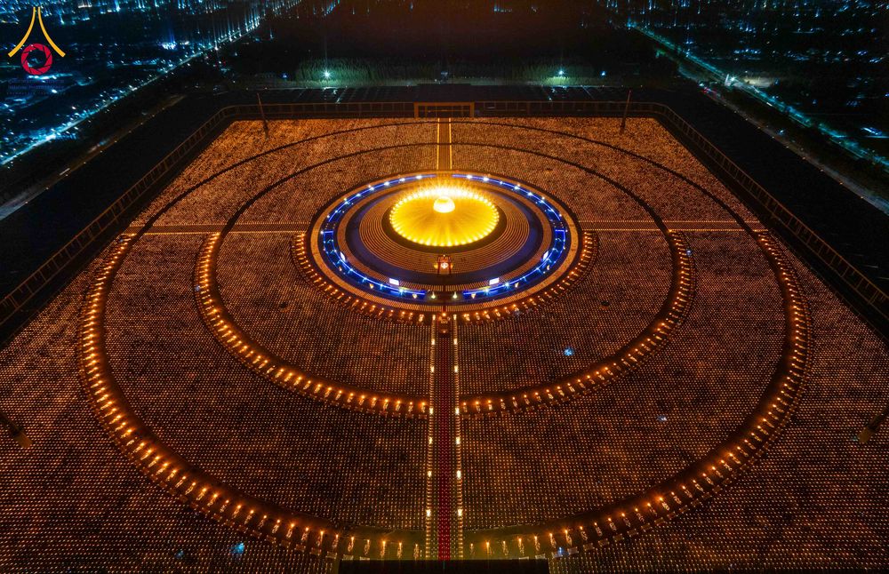 ภาพ No.312434:วันอังคารที่ 3 มีนาคม พ.ศ.2569 พิธีเวียนประทักษิณและจุดมาฆประทีป (ภาพชุดที่ 2) ณ ลานธรรมพระมหาธรรมกายเจดีย์ วัดพระธรรมกาย