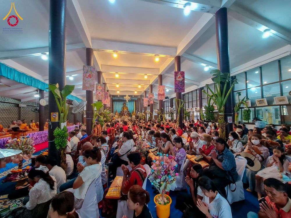 ภาพ No.182883:พิธีทอดกฐิน ณ วัดถ้ำเขา​ชะ​อา​งค์ ต.หนองไผ่ อ.ด่านมะขามเตี้ย จ.กาญจนบุรี ในโครงการทอดกฐินสามัคคีทั่วไทย 30,000 วัด บูชาธรรม 80 ปี หลวงพ่อธัมมชโย โดยคณะศิษยานุศิษย์วัดพระธรรมกาย วันที่ 10 พฤศจิกายน พ.ศ. 2567